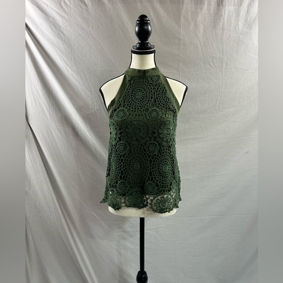 Green Guipure Lace Insert Halter Neck Top - Picture 6 of 8